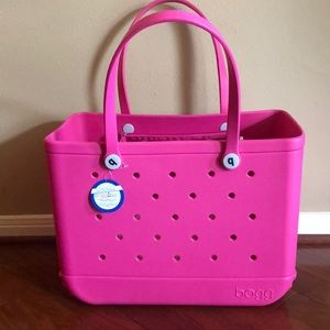 NWT Haute Pink Original Bogg bag